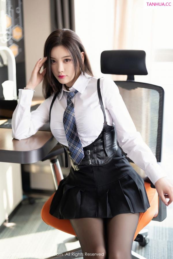 杨晨晨 sugar小甜心CC [XiuRen]高清写真图 2022.04.12 No.4856 杨晨晨Yome第5张图片